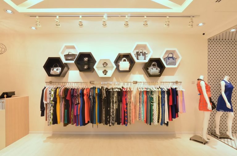 Membangun Kerajaan Fashion Online: Ide Jualan dan Strategi Sukses